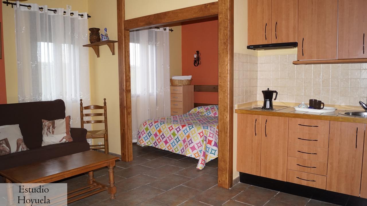 Apartamentos Estrellas De Monfraguee Torrejón el Rubio Buitenkant foto