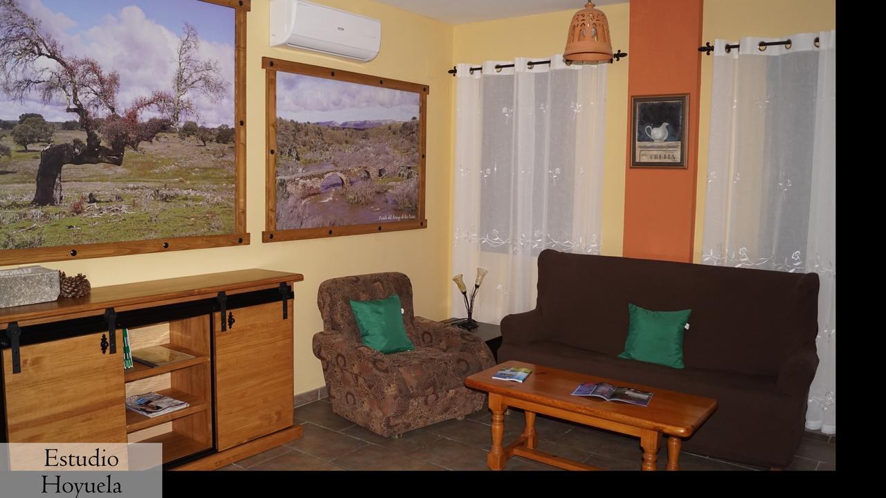 Apartamentos Estrellas De Monfraguee Torrejón el Rubio Buitenkant foto